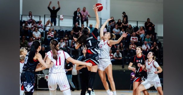 3 października 2026 roku koszykarki Widzewa Łódź i ŁKS KK Łódź rozegrały mecze ligowe. Widzew przegrał w Warszawie z SKK Polonią 69:80, a ŁKS KK uległ w Łodzi zespołowi Basket 4Ever AZS UMed Ksawerów 66:71.